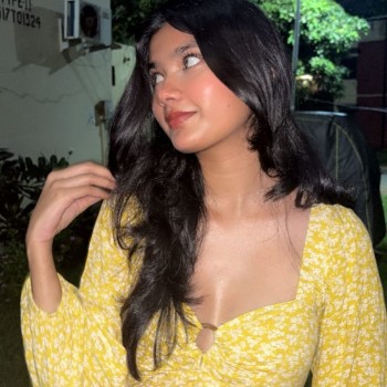 Nidhi Paras